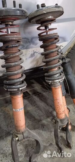 Регулируемые стойки