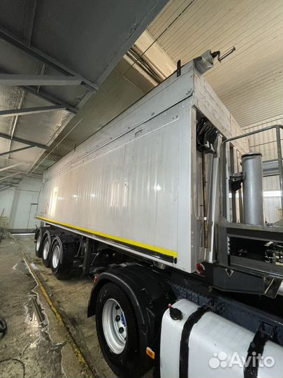 Полуприцеп самосвальный Novatrail SKI, 2007