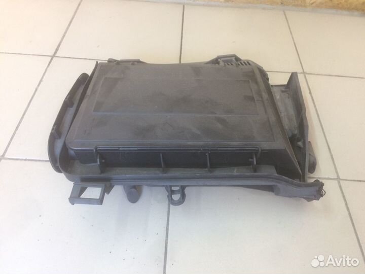 BMW E39 Корпус салонного фильтра левый с Японии