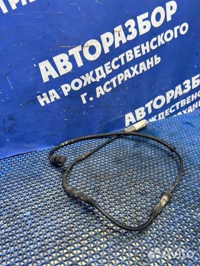 Задний датчик ABS Bmw E65 седан 2004