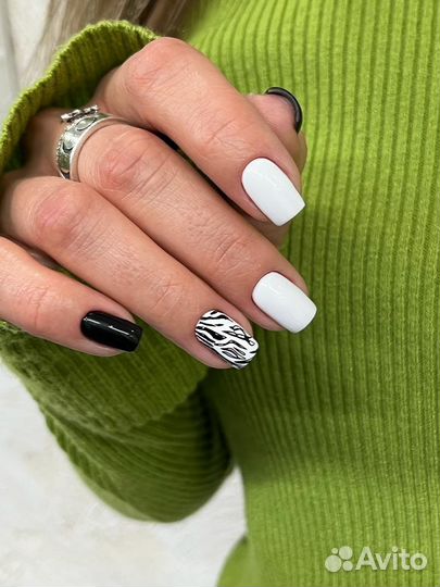 Маникюр,педикюр