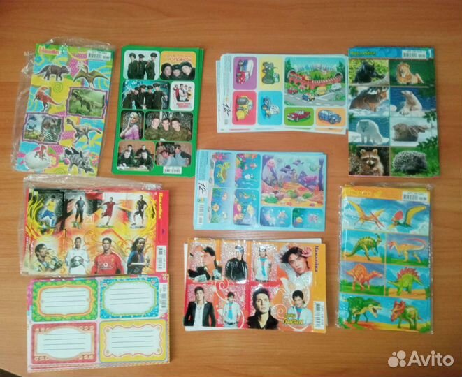 Наклейки, альбомы для наклеек