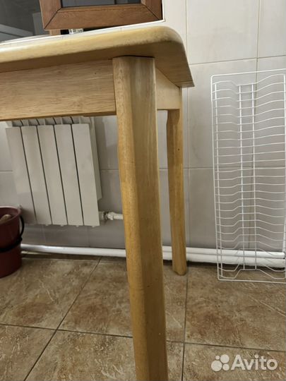 Кухонный стол