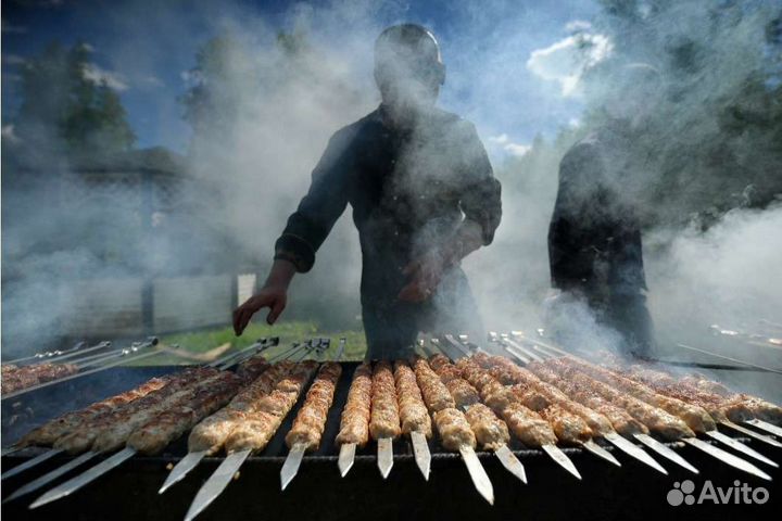 Повар шашлычник