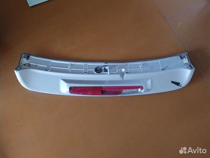 Спойлер на toyota corolla 121