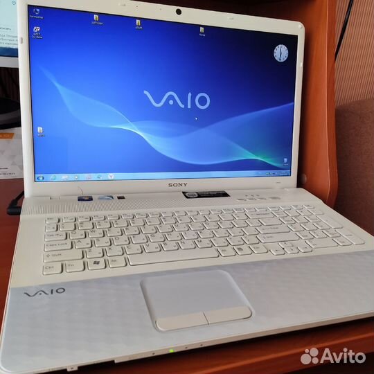 Ноутбук sony vaio 17.3