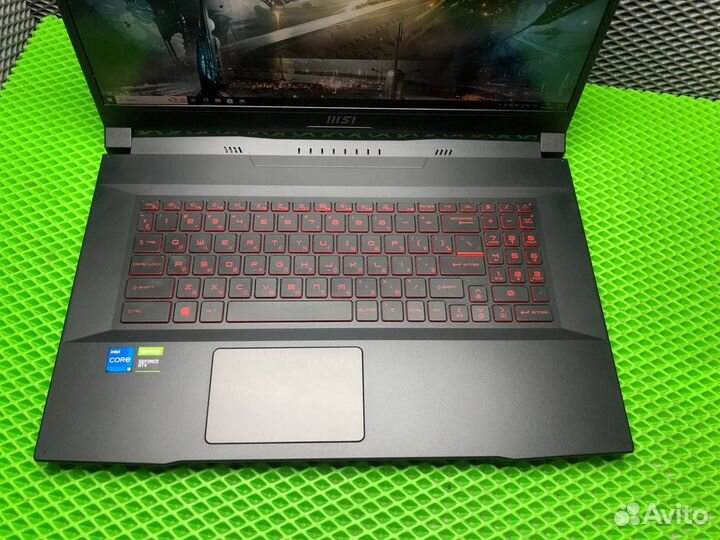 Игровой ноутбук MSI i5-11400/8Gb/256SSD/GTX1650