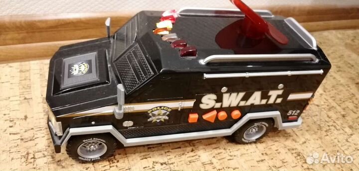 Автомобиль на батарейках