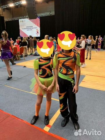 Парный костюм для акробатического рок-н-ролла