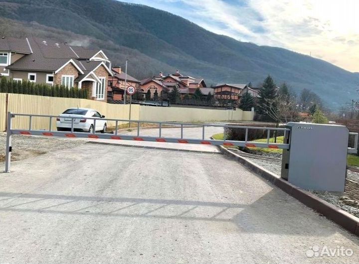 Автоматический шлагбаум
