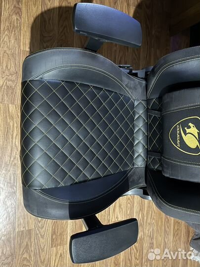 Компьютерное игровое кресло Cougar throne royal