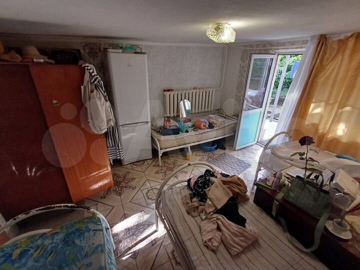 Комната 25 м² в 3-к., 1/2 эт.