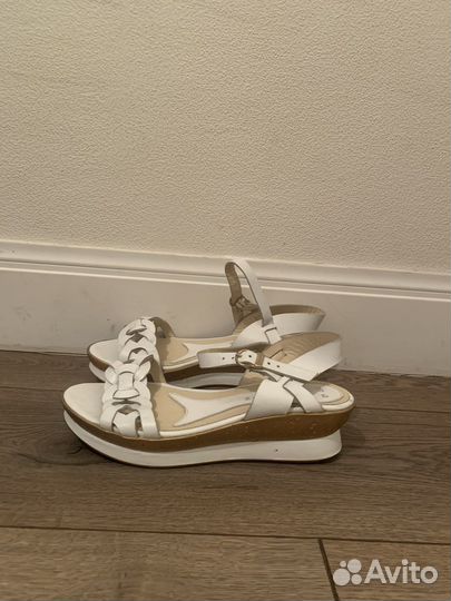 Сандалии, р39