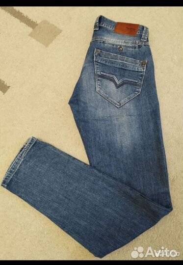 Джинсы Pepe jeans, Levis