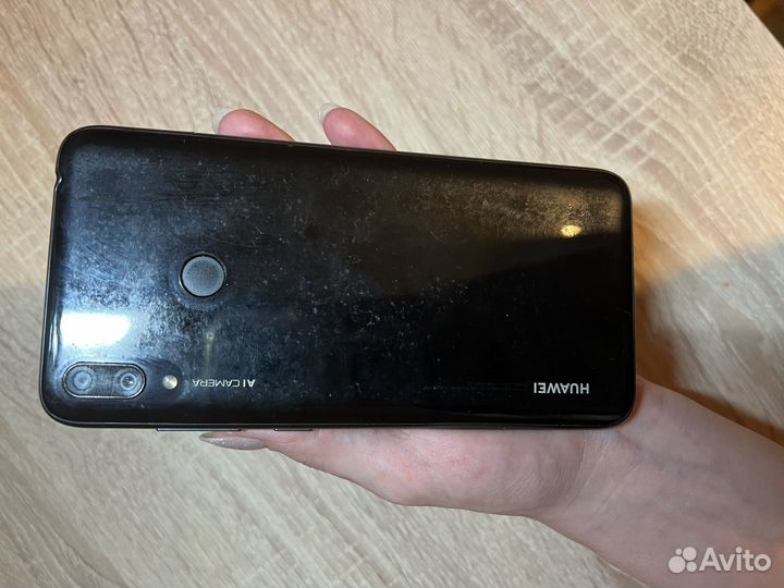 HUAWEI Y7 (2019), 3/32 ГБ