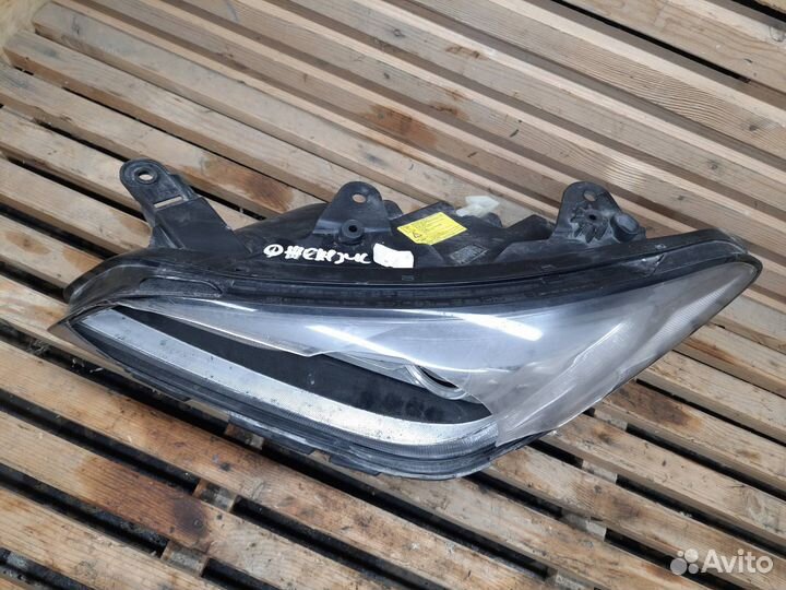 Фара левая Hyundai Genesis 2 2016 92101-B1170