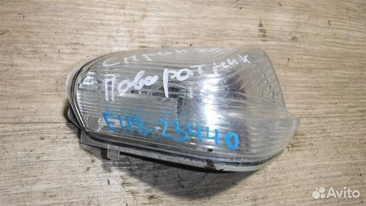 Повторитель в зеркало Mercedes Benz Sprinter (W90