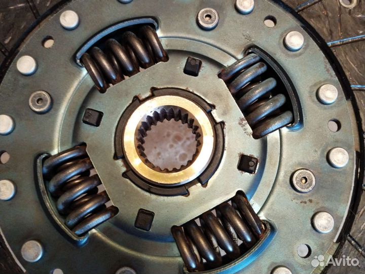 Диск сцепления на Митсубиси L200