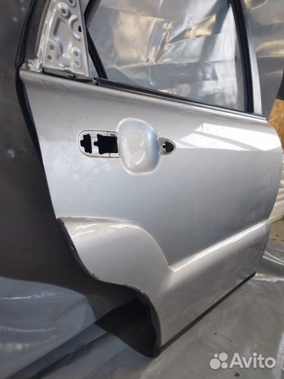Дверь боковая задняя правая Kia Sportage D4EA 2006