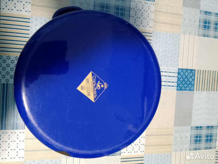 Кастрюля эмалированная