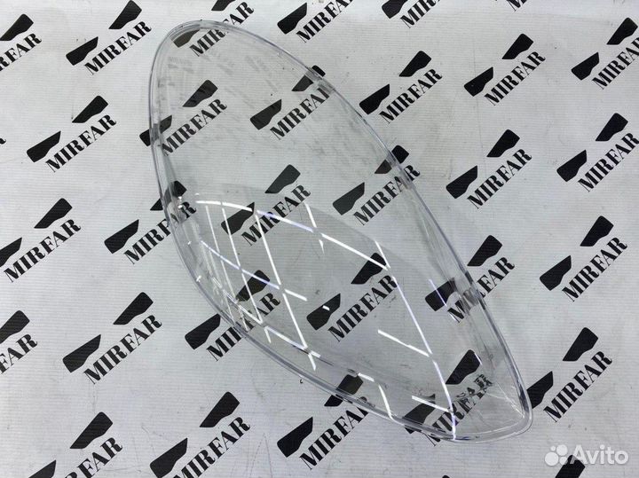 Правое стекло фары Porsche Panamera 971 2016-2023