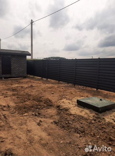 Забор из профнастила для дома быстро