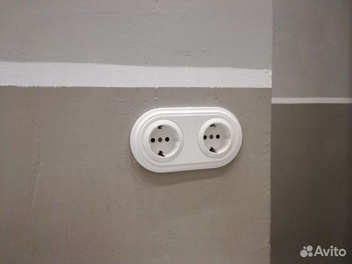 Установка соединительной коробки в щите