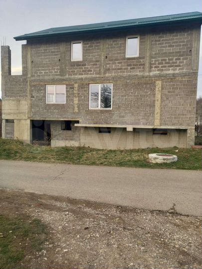 Дом 298,1 м² на участке 5,5 сот.