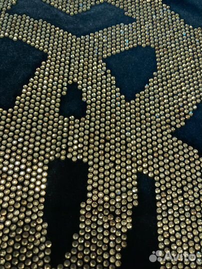 Велюровая наволочка в стразах