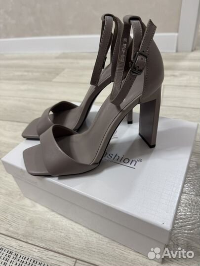 Босоножки женские 36 размер