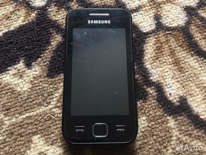 Телефон Samsung