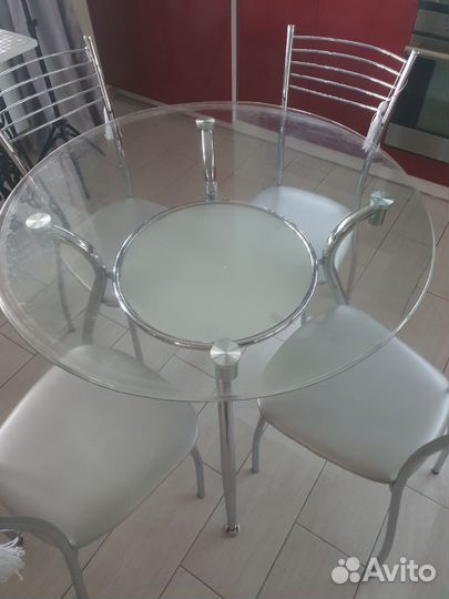 Стол стеклянный со стульями комплект