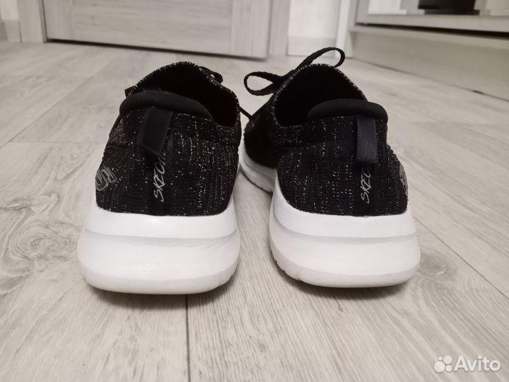 Кроссовки женские skechers 36р