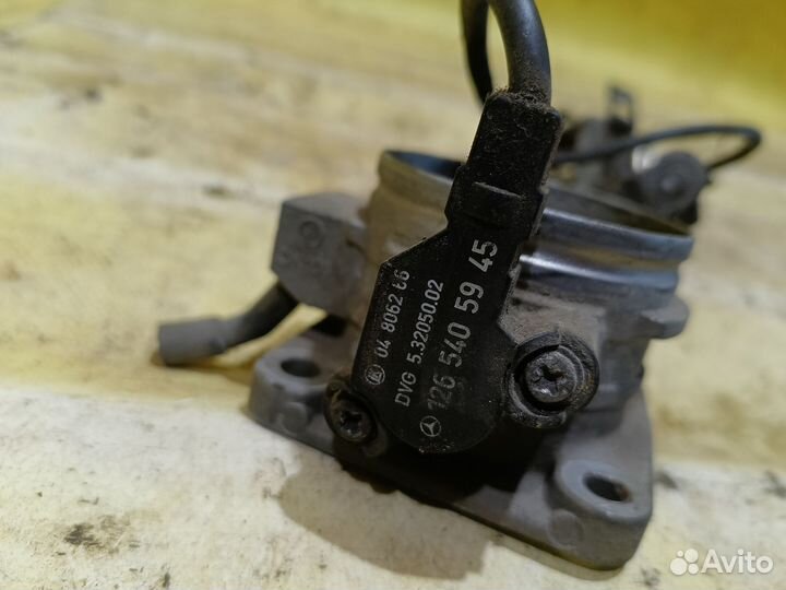 Дроссельная заслонка Mercedes Benz W124 1984-1995