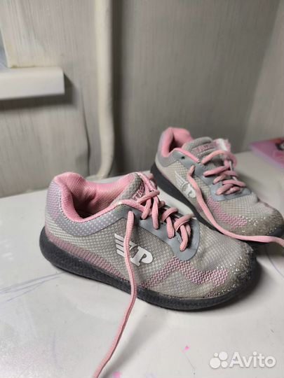 Обувь для девочки пакетом 28