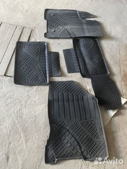 Штатные коврики vesta