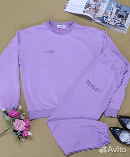 Спортивный костюм женский