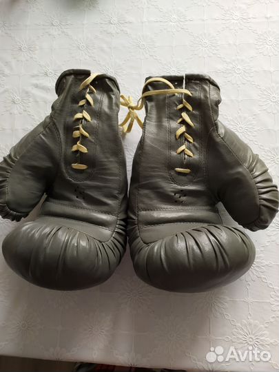 Боксерские перчатки