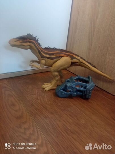 Кархародонтозавр jurrassic world