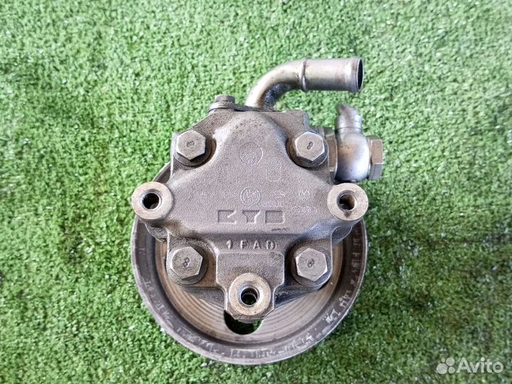 Насос гидроусилителя Audi A4 B6 ALT 2.0