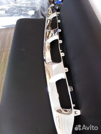 Хром накладка бампера Mercedes GLC X253