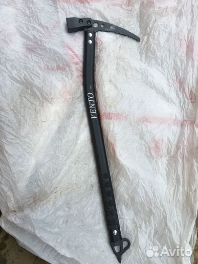 Ледоруб альпинистский (айсбайль 65 см)