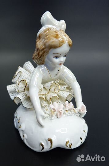 Статуэтка Юная балерина фарфор Германия кружево