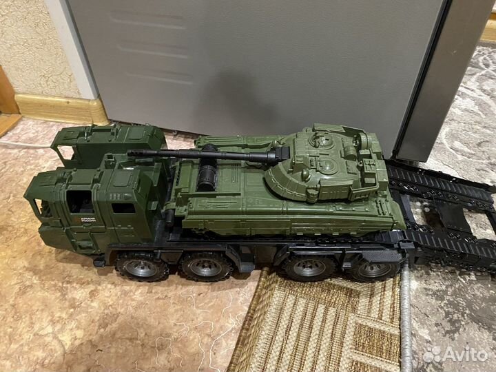 Игрушка машина и танк Армия России
