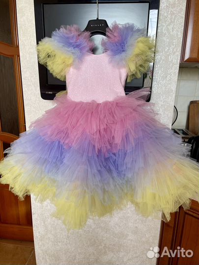 Нарядное платье для девочки 116