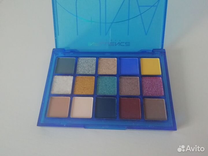 Палетка теней influence beauty moon