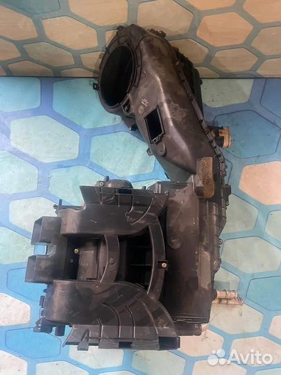 Корпус отопителя (печки ) 4b1820005D