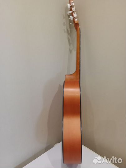 Гитара fender с чехлом. Новая. Для школы