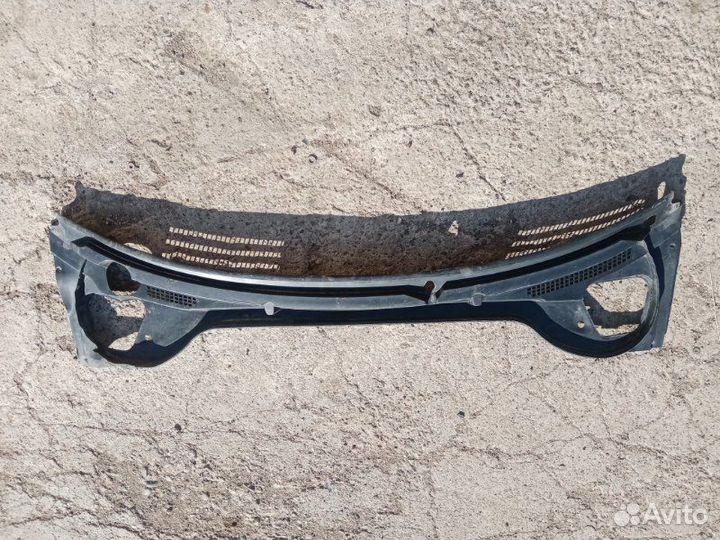 Жабо LADA Vesta SW 21129 2018