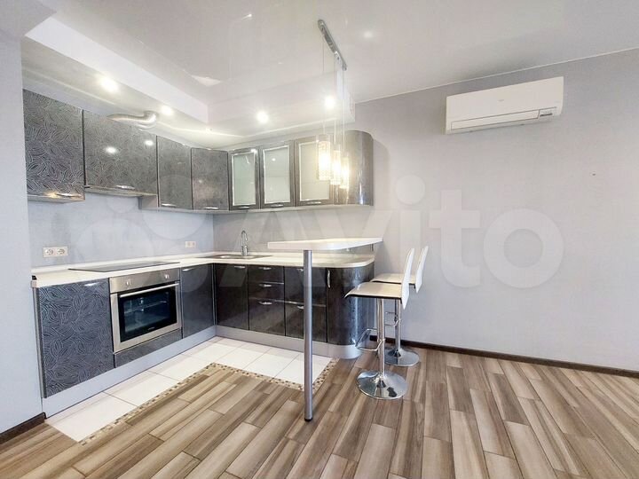 2-к. квартира, 82 м², 6/25 эт.